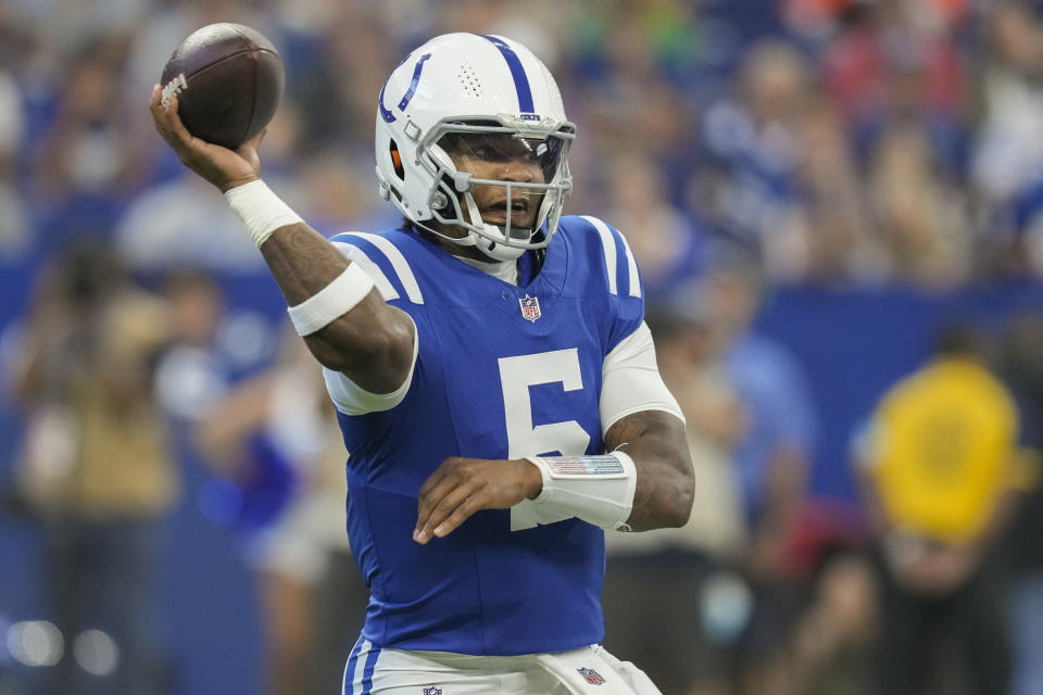 Indianapolis Colts quarterback Anthony Richardson (5) passes against the Denver Broncos during the first quarter of a preseason NFL football game, Sunday, Aug. 11, 2024, in Westfield, Ind. (AP Photo/Darron Cummings)