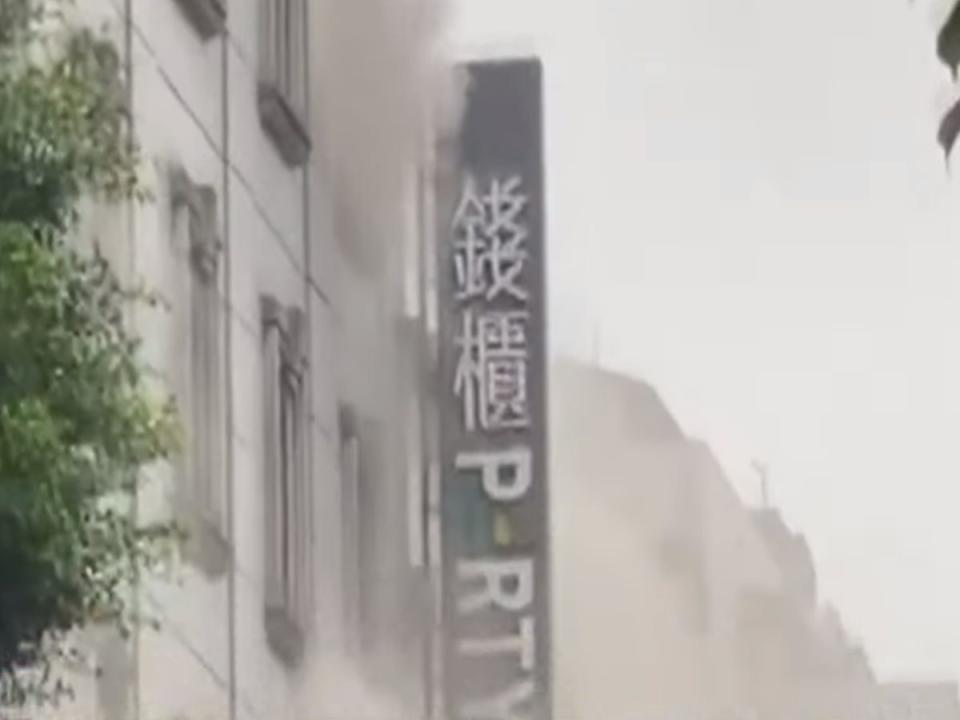 錢櫃林森店大火增加到6人死亡，新北市張姓男子經搶救多日仍宣告不治。