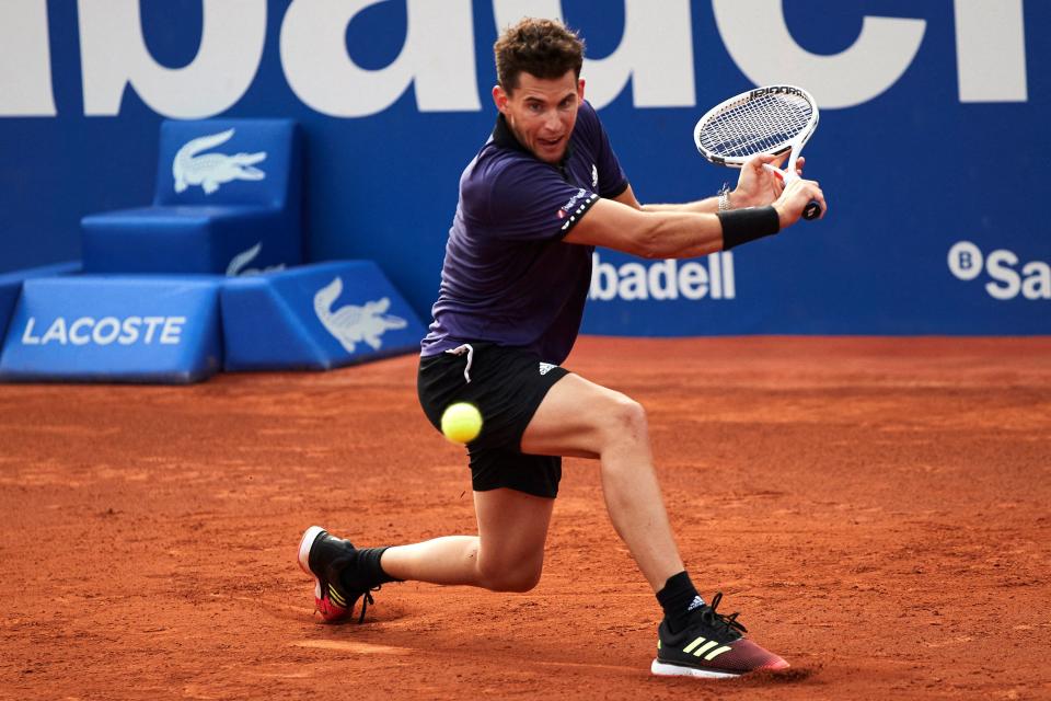 <p><b>Dominic Thiem, 25 ans</b></p><p>N° 4 au classement ATP, le petit ami de la tenniswoman française Kristina Mladenovic fait presque figure de vétéran par rapport à ses jeunes rivaux. Finaliste l’an dernier à Roland-Garros, il s’était incliné face à Rafael Nadal. Mais fin avril, à l’Open de Barcelone, l’Autrichien a pris sa revanche, s’imposant 6/4, 6/4 sur l’Espagnol, en demi-finale, avant de remporter le tournoi. </p>...