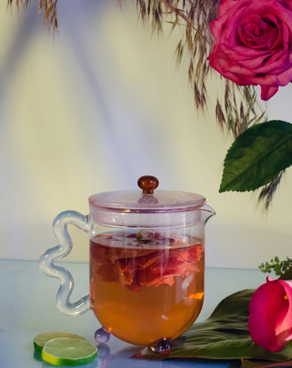 Bloom glass teapot