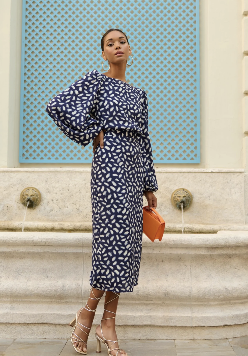 Vestido 'Cartagena' bulería azul de Lady Pipa. (Foto: Lady Pipa)