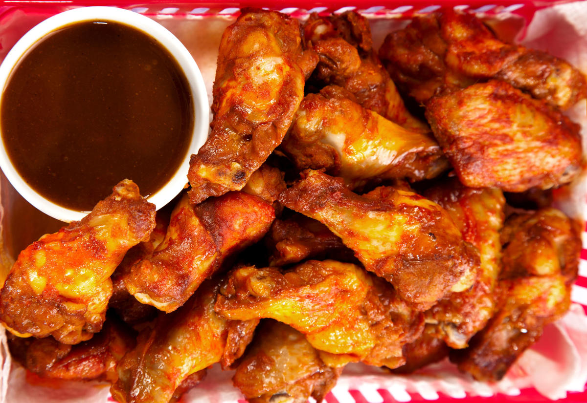 7 cluckin’ good deals for National Chicken Wing Day