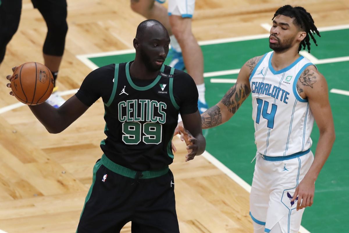 Basketball Forever - Boston Celtics officially sign Tacko Fall!