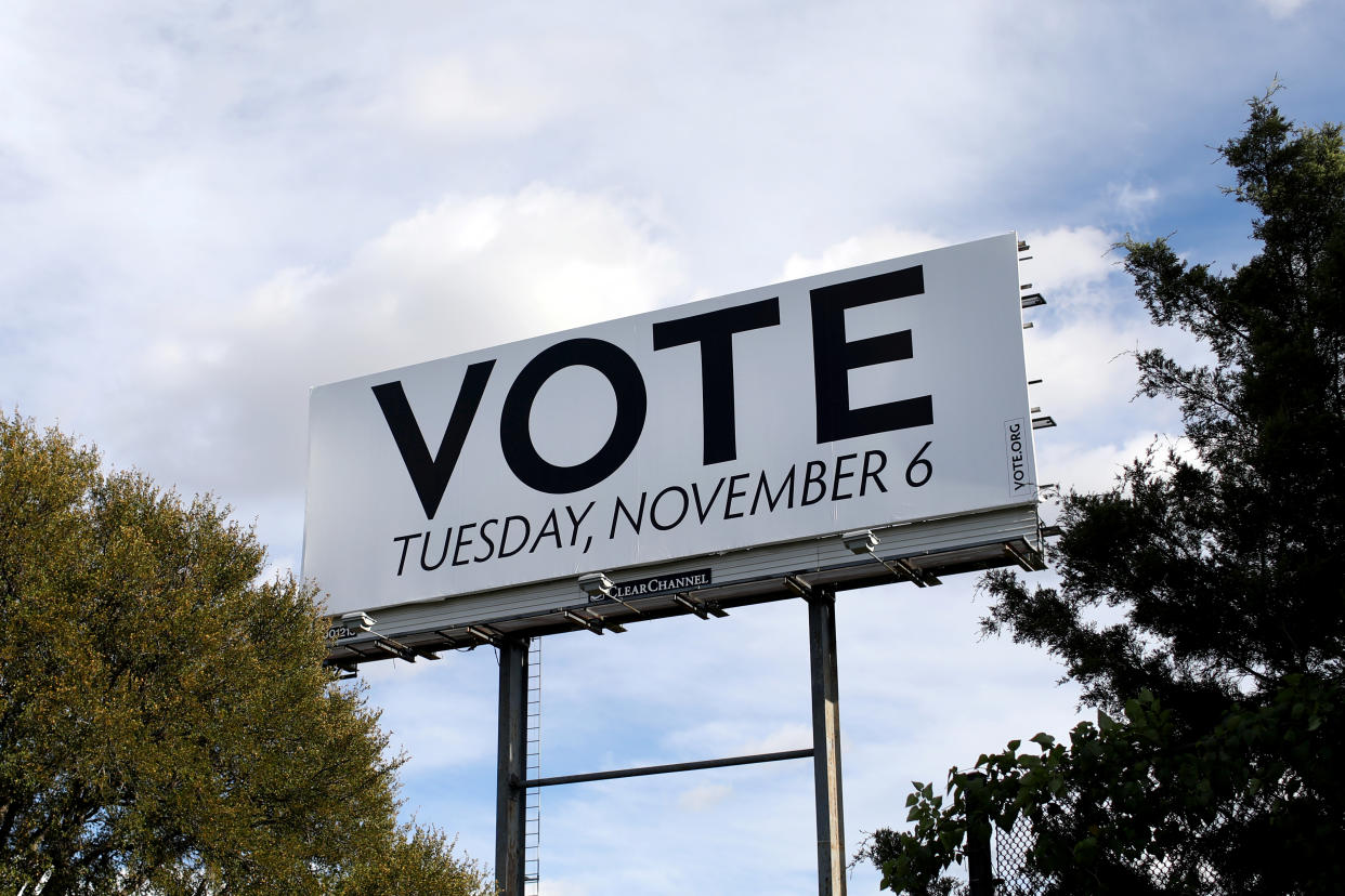 A billboard up in Dallas for the U.S. 2018 midterm elections on Nov. 1 (Photo: Mike Segar/Reuters)