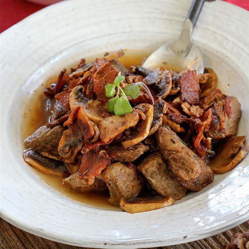 <p>Joyce Kaut</p><p>This meal is melt-in-your-mouth good.</p><p><strong>Get the recipe: <a href="https://parade.com/1042120/parade/beef-bourguignon-slow-cooker/" rel="nofollow noopener" target="_blank" data-ylk="slk:Slow Cooker Beef Burgundy;elm:context_link;itc:0;sec:content-canvas" class="link rapid-noclick-resp">Slow Cooker Beef Burgundy</a></strong></p>