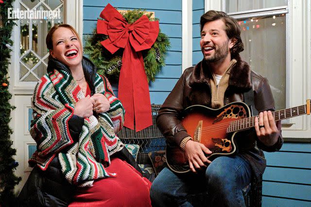 2023 Hallmark Media/Photographer: Courtesy of Off Camera Entertainment Katie Leclerc, Rafael de la Fuente in 'Letters to Santa'