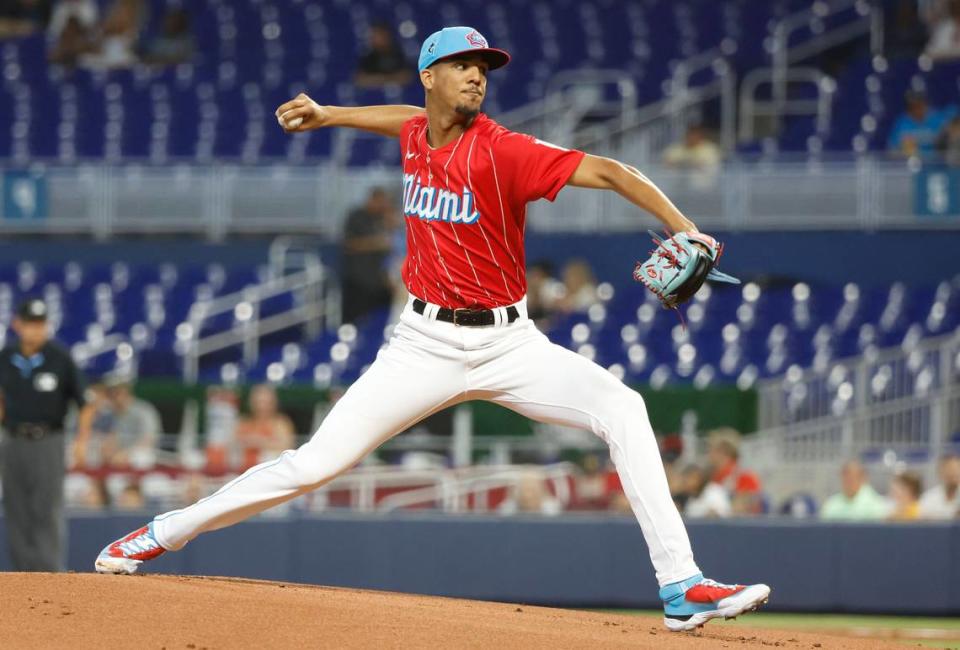 El prospecto dominicano de los Marlins Eury Pérez lanzó cinco entradas y no toleró carreras a la tanda de los Atléticos de Oakland, en el partido celebraado el 3 de junio de 2023 en Miami.