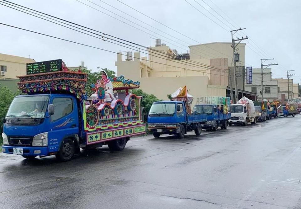 神農大帝聖誕舉行安營遶境（俗稱巡營頭），為神農大帝祝壽，並祈祝合境平安。（記者陳金龍攝）