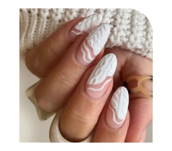 <p><a href="https://www.instagram.com/swaknails/" data-component="link" data-source="inlineLink" data-type="externalLink" data-ordinal="1">@swaknails</a>/Instagram</p>