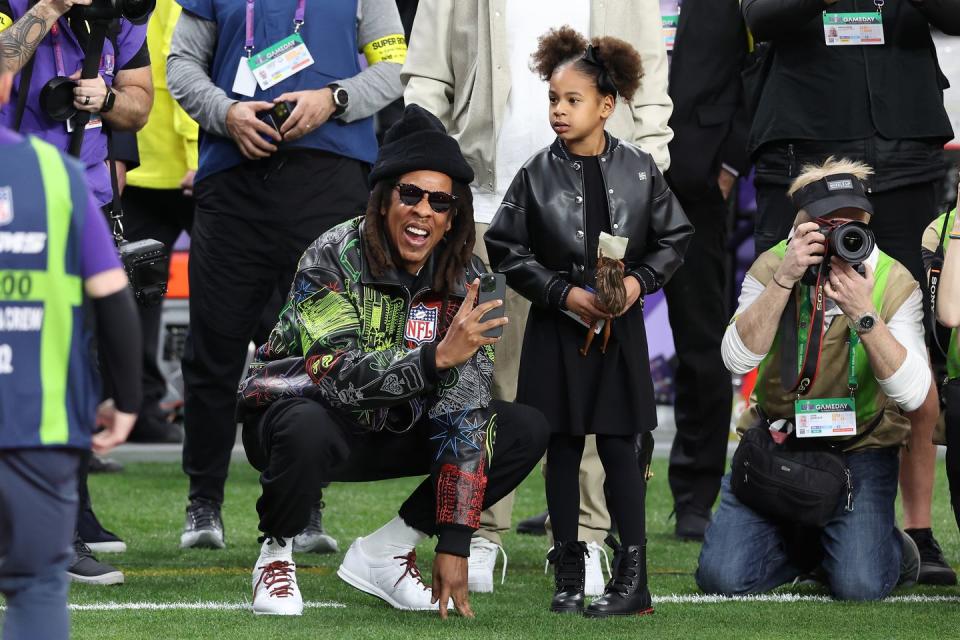 las vegas, nevada february 11 american rapper jay z reacts before super bowl lviii between the san francisco 49ers and kansas city chiefs at allegiant stadium on february 11, 2024 in las vegas, nevada photo by steph chambersgetty images