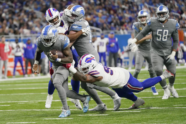 Buffalo Bills defensive tackle DaQuan Jones (92) plays during an NFL  football game against the Los Angeles Rams Sept. 8, 2022, in Inglewood,  Calif. (AP Photo/Denis Poroy Stock Photo - Alamy