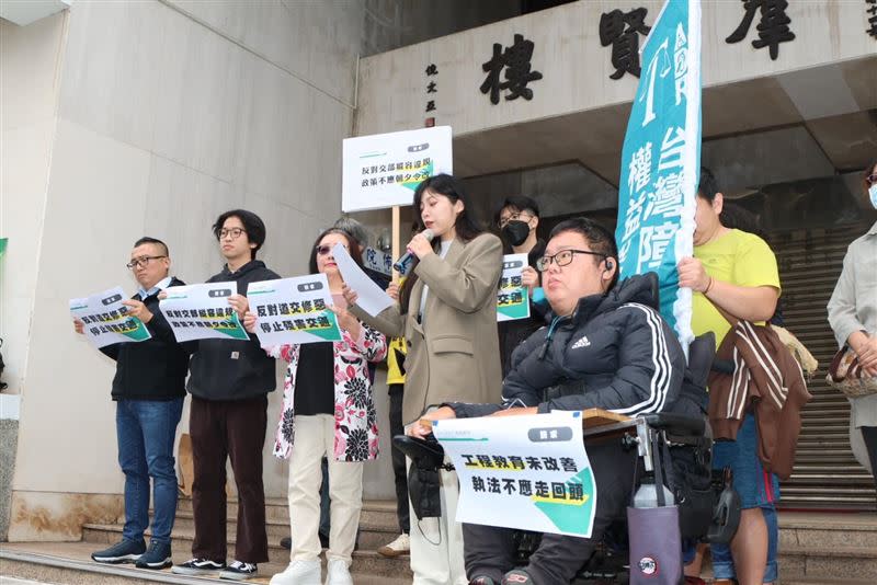 行人零死亡推動聯盟等路權團體明日將串聯7縣市快閃抗議。（圖／翻攝自行人零死亡推動聯盟臉書）