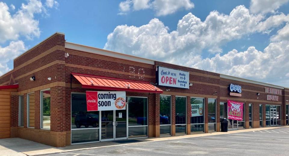 A pizza and barbecue joint and a new Mexican restaurant are coming soon to the Shoppes at Riverside Center in Macon.
