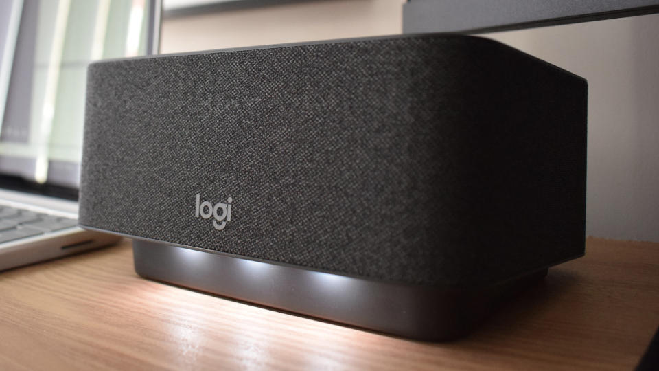 Logitech Logi Dock review photos