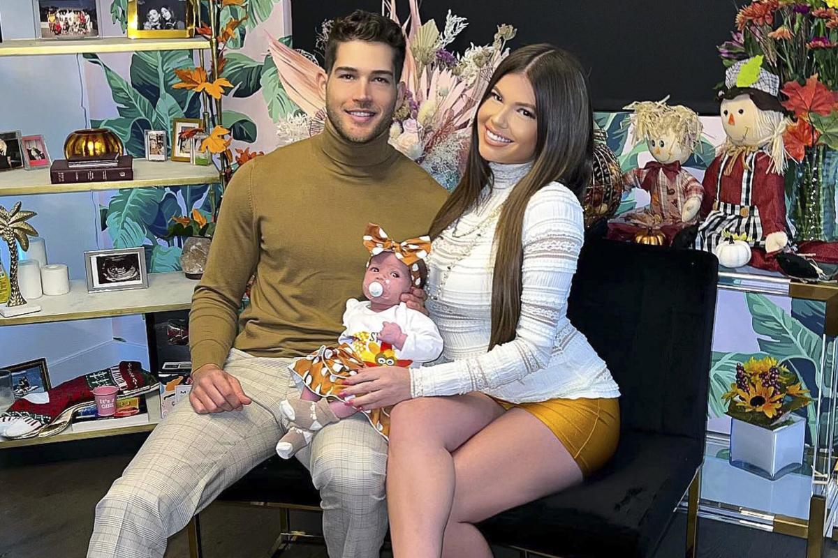 Chanel West Coast Shares Photos of Boyfriend and Their Daughter on  Thanksgiving: 'My Whole World'