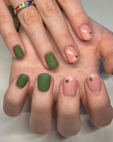 <p>Instagram <a href="https://www.instagram.com/nails_by__bridgett/" data-component="link" data-source="inlineLink" data-type="externalLink" data-ordinal="1">@nails_by__bridgett</a></p>