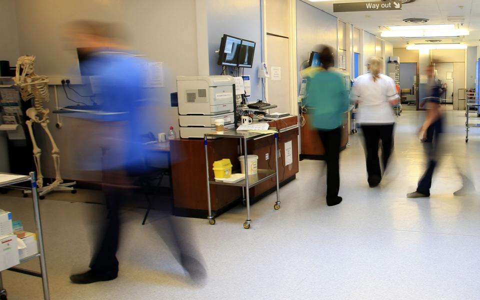 Hospital ward - Peter Byrne/PA