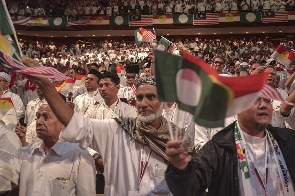 PAS and Umno supporters attend the Himpunan Penyatuan Ummah at Putra World Trade Centre in Kuala Lumpur September 14, 2019. — Picture by Shafwan Zaidon