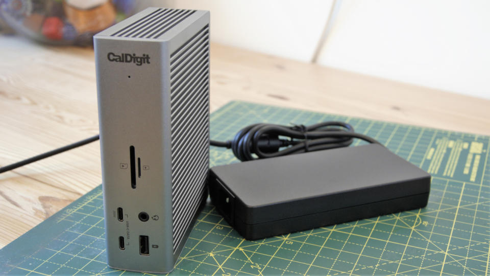 CalDigit Thunderbolt Station 4