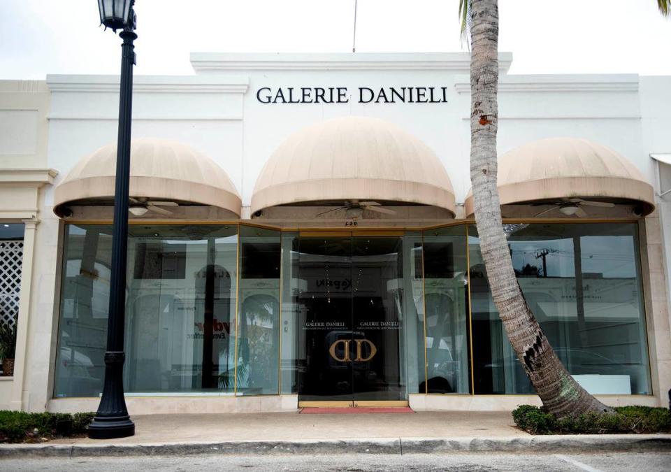 Una vista de la galería Galerie Danieli, propiedad de Daniel Elie Bouaziz, cerrada en Palm Beach.