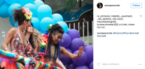 Aqui, o pessoal do elenco interage com o público que compareceu à Parada Gay. (instagram.com/sense8_br)