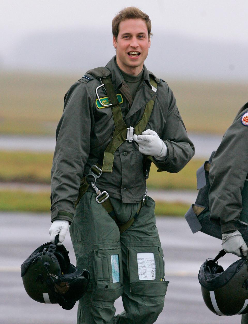 Prinz William 2008 bei einem Flugtraining. - Copyright: picture alliance / ASSOCIATED PRESS | Kirsty Wigglesworth