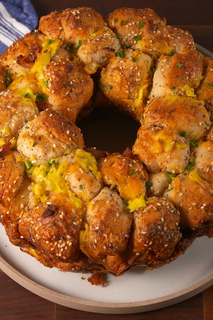 <p>All the best parts of breakfast in a convenient pull-apart loaf!</p><p>Get the recipe from <a href="https://www.countryliving.com/cooking/recipe-ideas/recipes/a52240/breakfast-monkey-bread-recipe/" rel="nofollow noopener" target="_blank" data-ylk="slk:Delish;elm:context_link;itc:0;sec:content-canvas" class="link ">Delish</a>.</p>