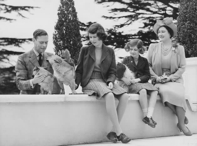 A 1940 photo of the royal family at the Royal Lodge in Windsor. (Photo: Lisa Sheridan/Studio Lisa/Hulton Archive/Getty Images)