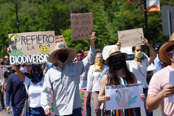 protesta de ciudadanos en yucatán en contra de megaproyectos y sus afectaciones ambientales