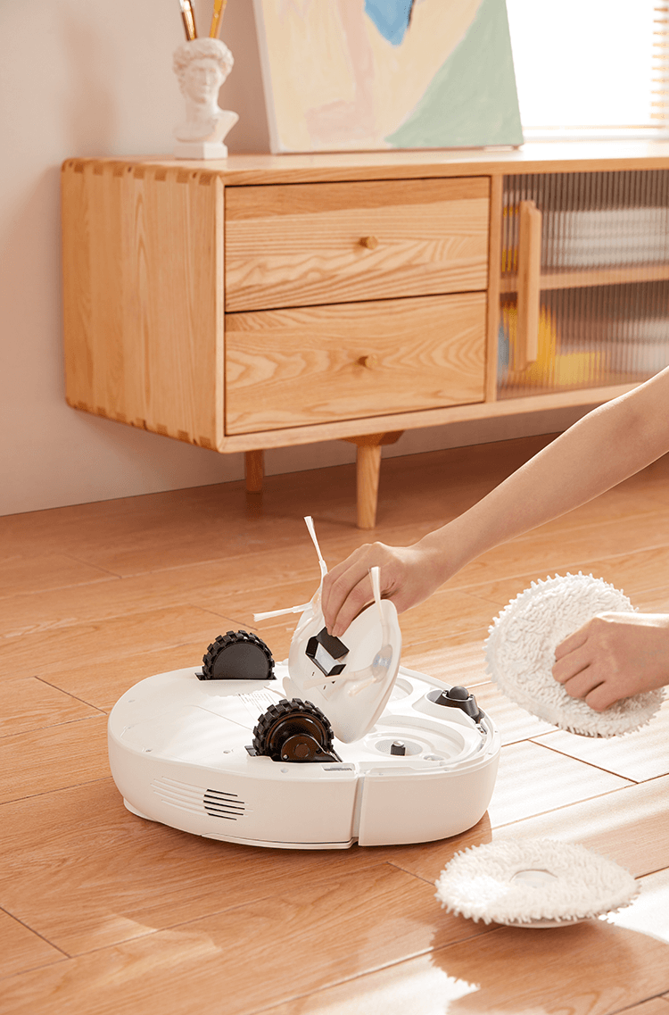 STYLECASTER | Narwal Robot Vacuum & Mop Review