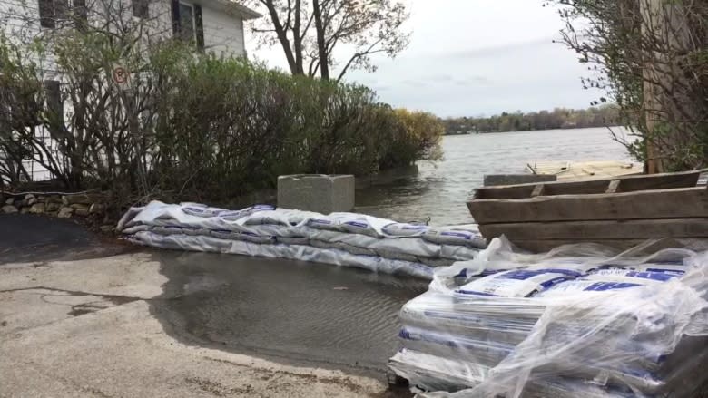 Risk of flooding forces Ste-Anne Farmer's Market to relocate