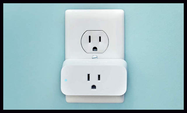 This $11 smart plug lets me control appliances right from my phone