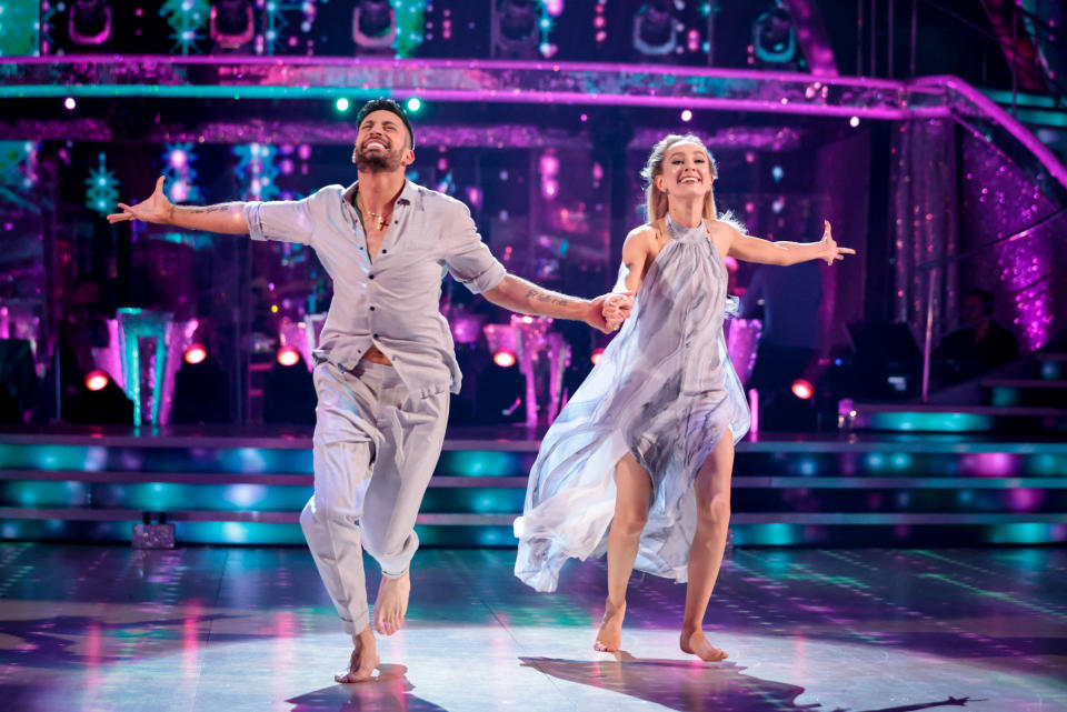 Rose Ayling-Ellis and Giovanni Pernice won Strictly 2021 after their silent Couples Choice dance. (BBC)