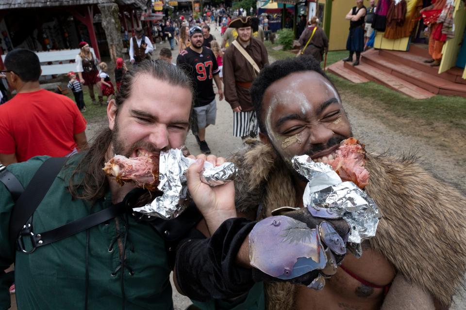 With 44 food vendors, you'll find giant turkey legs, barbecue, pub fare, burgers, pizza, sweets, brats and more, plus vegetarian and gluten-free options.