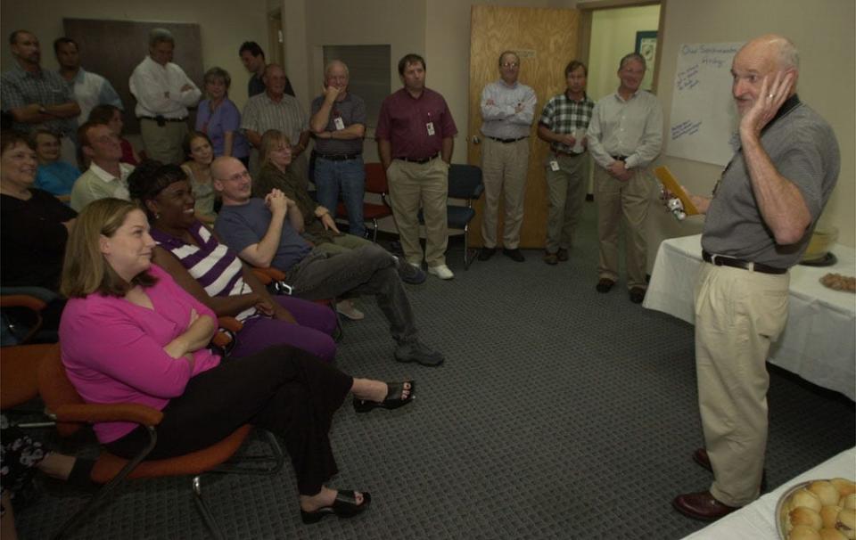 StarNews Executive Editor Charles Anderson thanks the staff during his retirement party in 2001.