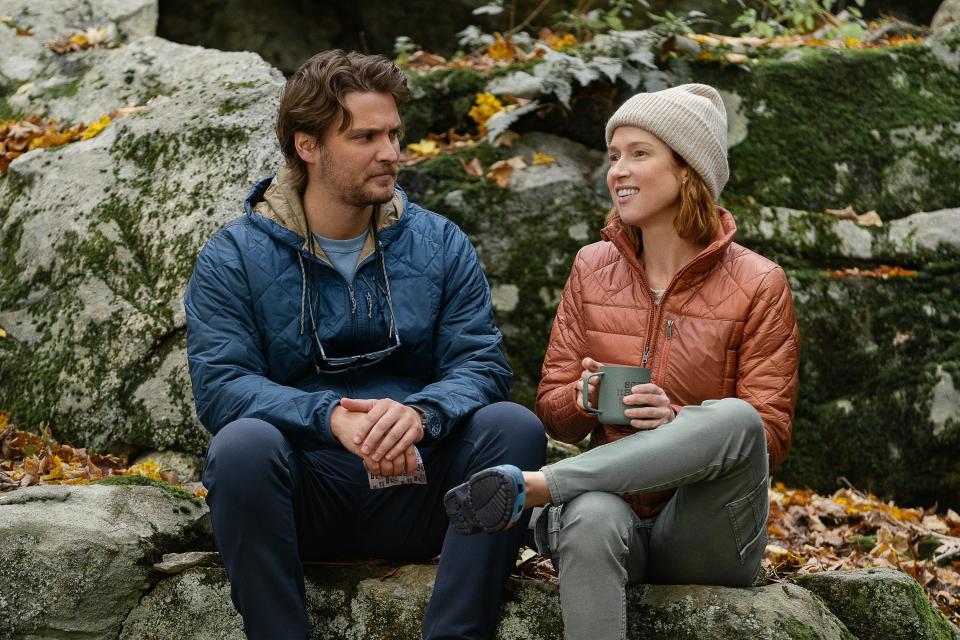 Newly divorced Helen (Ellie Kemper) signs up for a wilderness survival course and runs into her brother's best friend Jake (Luke Grimes) in the romantic comedy "Happiness for Beginners."