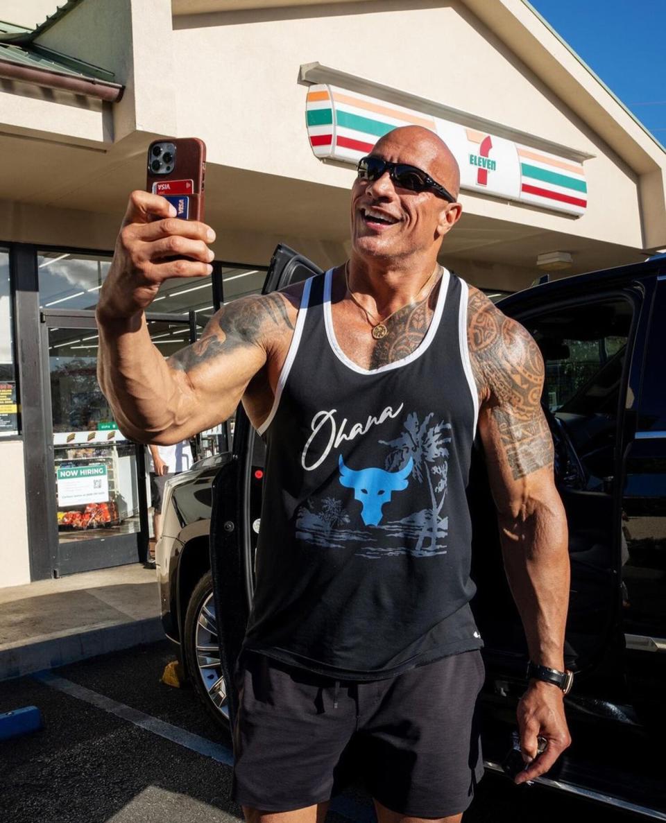 Dwayne Johnson Visits 7-11 Where He Used to Shoplift as a Kid to 'Right the Wrong'