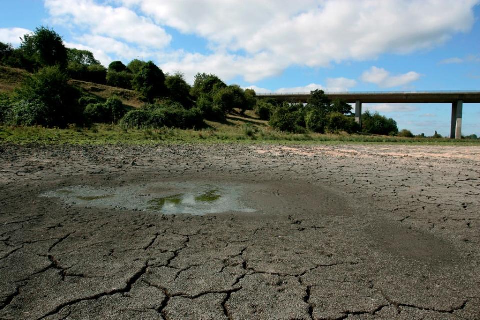 A dried up river bed in Hertfordshire. The UK heatwaves in 2018 were made 30 times more likely by the climate emergency, and led to 8,500 heat-related deaths in the UK (Jiri Rezac/WWF-UK)