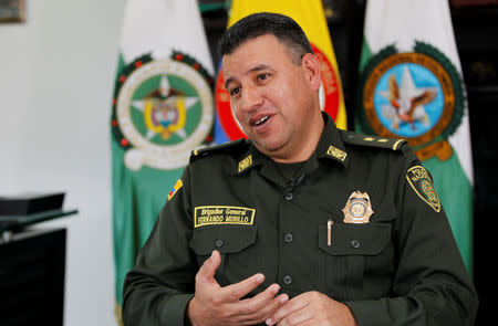 El director de la Policía Antisecuestro de Colombia, general Fernando Murillo, en una entrevista con Reuters en Bogotá, abr 18, 2017. Una religiosa colombiana secuestrada hace más de dos meses en Mali, al parecer está en poder del grupo radical Frente de Liberación de Macina (FLM), dijo el martes el director de la Policía Antisecuestro del país sudamericano. REUTERS/Inaldo Perez IMAGEN SOLO PARA USO EDITORIAL