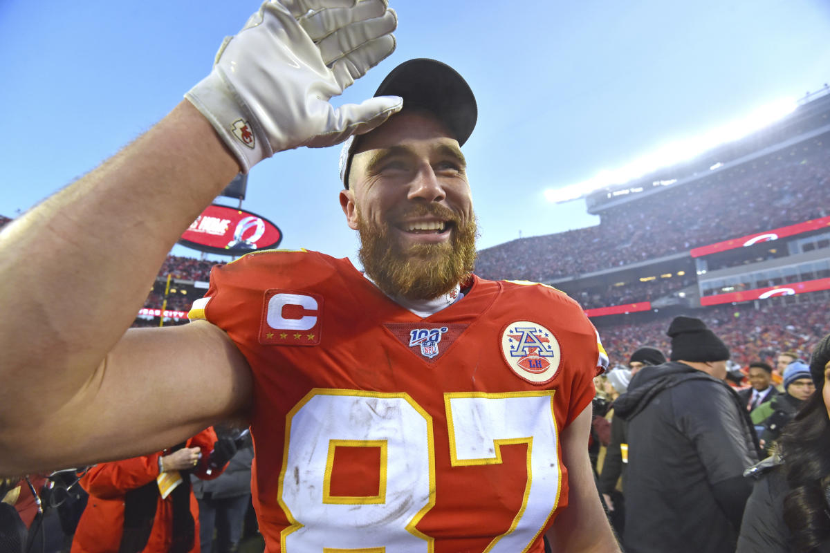 Travis Kelce, Chiefs reportedly agree to four-year extension