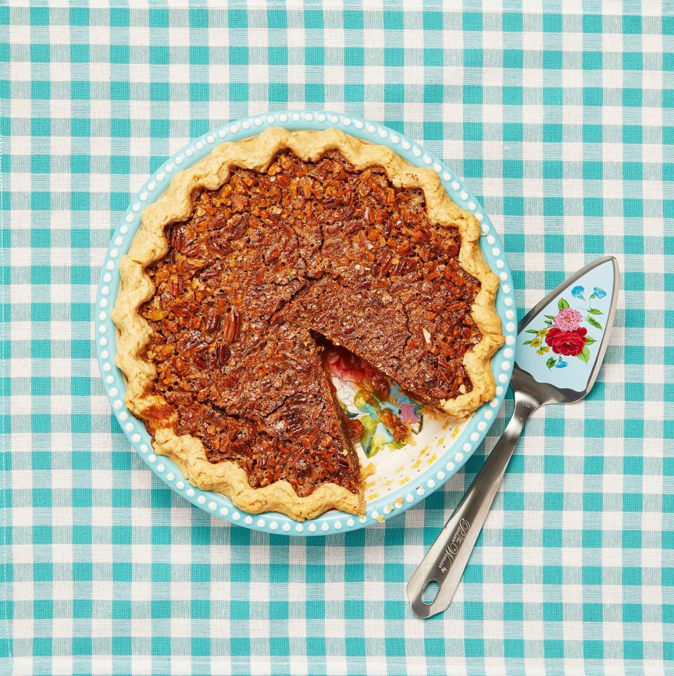 <p>Simple, basic, and sinfully good, this pecan pie recipe is a must-try. It's got a delicious custardy, caramelized center.</p><p><strong><a href="https://www.thepioneerwoman.com/food-cooking/recipes/a9888/pecan-pie/" rel="nofollow noopener" target="_blank" data-ylk="slk:Get the recipe.;elm:context_link;itc:0;sec:content-canvas" class="link ">Get the recipe.</a></strong> </p>