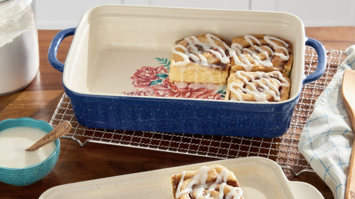 the pioneer woman ceramic baking dish and lid doubles as bakeware and a platter