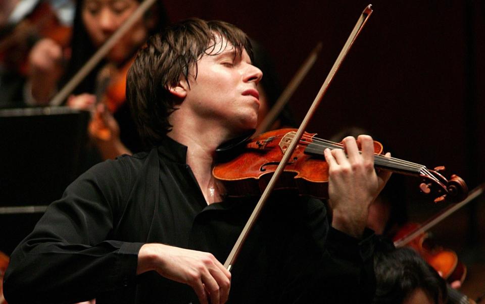 Violinist Joshua Bell - Chris Lee
