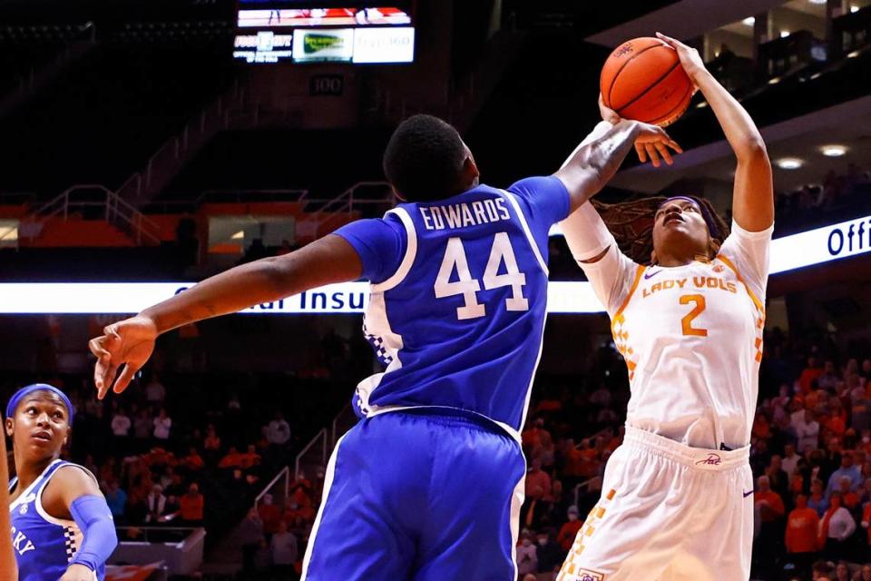 Tennessee’s Alexus Dye (2) shoots over Kentucky’s Dre’una Edwards (44) during Sunday’s game.