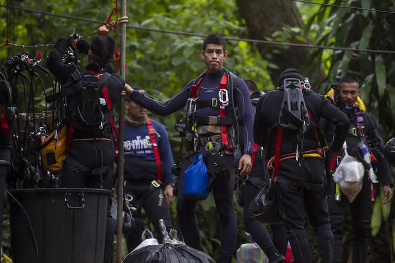 PHOTOS: Divers rescue all 13 from flooded cave in Thailand