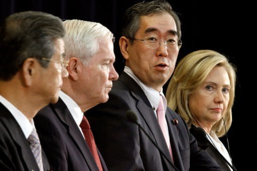 (L-R) Japanese Defense Minister Toshimi Kitazawa, US Defense Secretary Robert Gates, Japanese Foreign Minister Takeaki Matsumoto and US Secretary of State Hillary Clinton hold a joint press conference at the Department of State in Washington