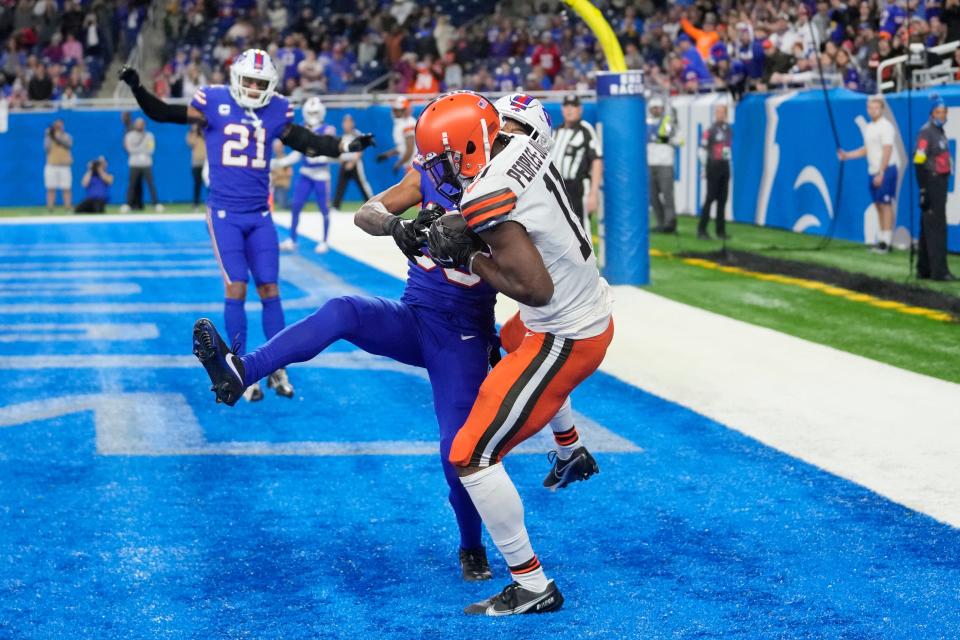 Cleveland Browns wide receiver Donovan Peoples-Jones (11), defended by Buffalo Bills cornerback Dane Jackson (30), catches a 2-yard pass for a touchdown during the second half of an NFL football game, Sunday, Nov. 20, 2022, in Detroit. (AP Photo/Paul Sancya)