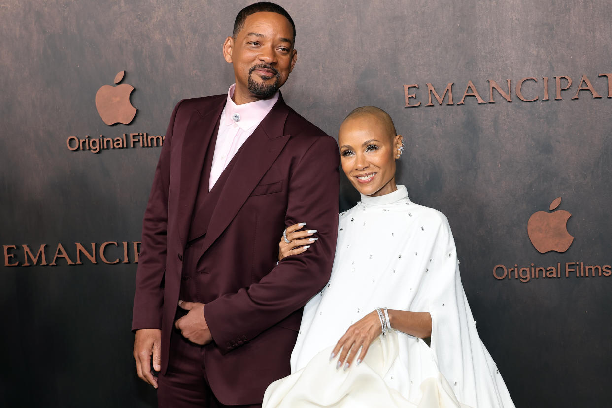 LOS ANGELES, CALIFORNIA - NOVEMBER 30: (L-R) Will Smith and Jada Pinkett Smith attend Apple Original Films' 