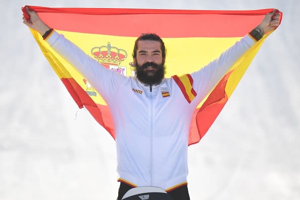 Ganz anders als ratlos aber dieser Mann: Regino Hernandez holte die erste (Bronze)-Medaille für Spanien seit 26 Jahren.