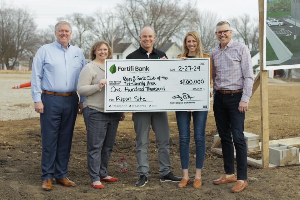 Fortifi Bank has made a $100,000 donation to the The Boys & Girls Club of the Tri-County Area’s new site in Ripon. The new facility will offer a variety of programs and activities aimed at fostering educational achievement, leadership skills, and personal growth.